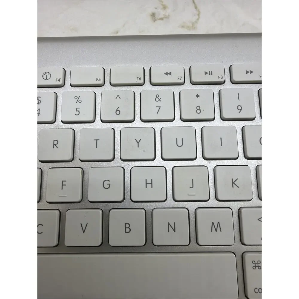 Original Apple Magic Keyboard Bluetooth Wireless Model A1314 Genuine Apple